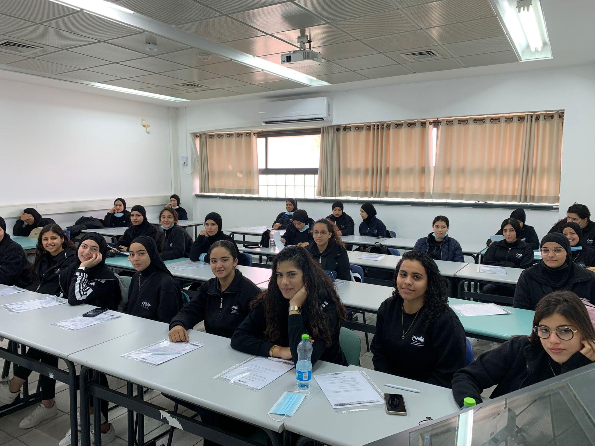 תלמידות התיכון הערבי בלוד בקורס מזכירות רפואית באורט הרמלין נתניה